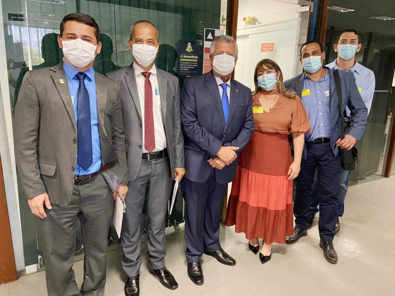 Camacã: Prefeito Paulo do Gás ganha de presente de aniversário da cidade, emenda de 400 mil reais